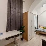 Valentina 3 Hlavna Centrum