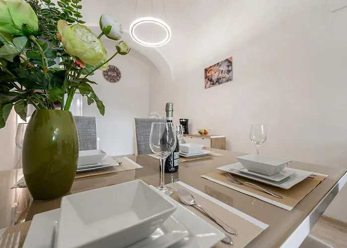 Valentina 3 Hlavna Centrum *